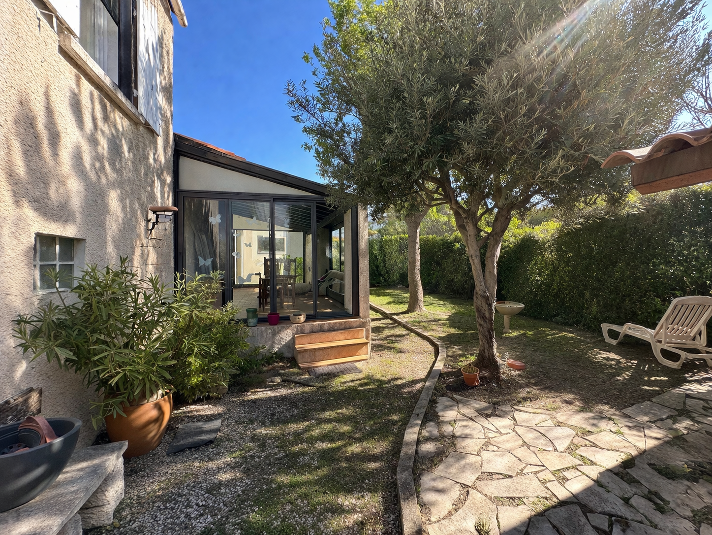 Ensemble immobilier avec 2 logements indépendants