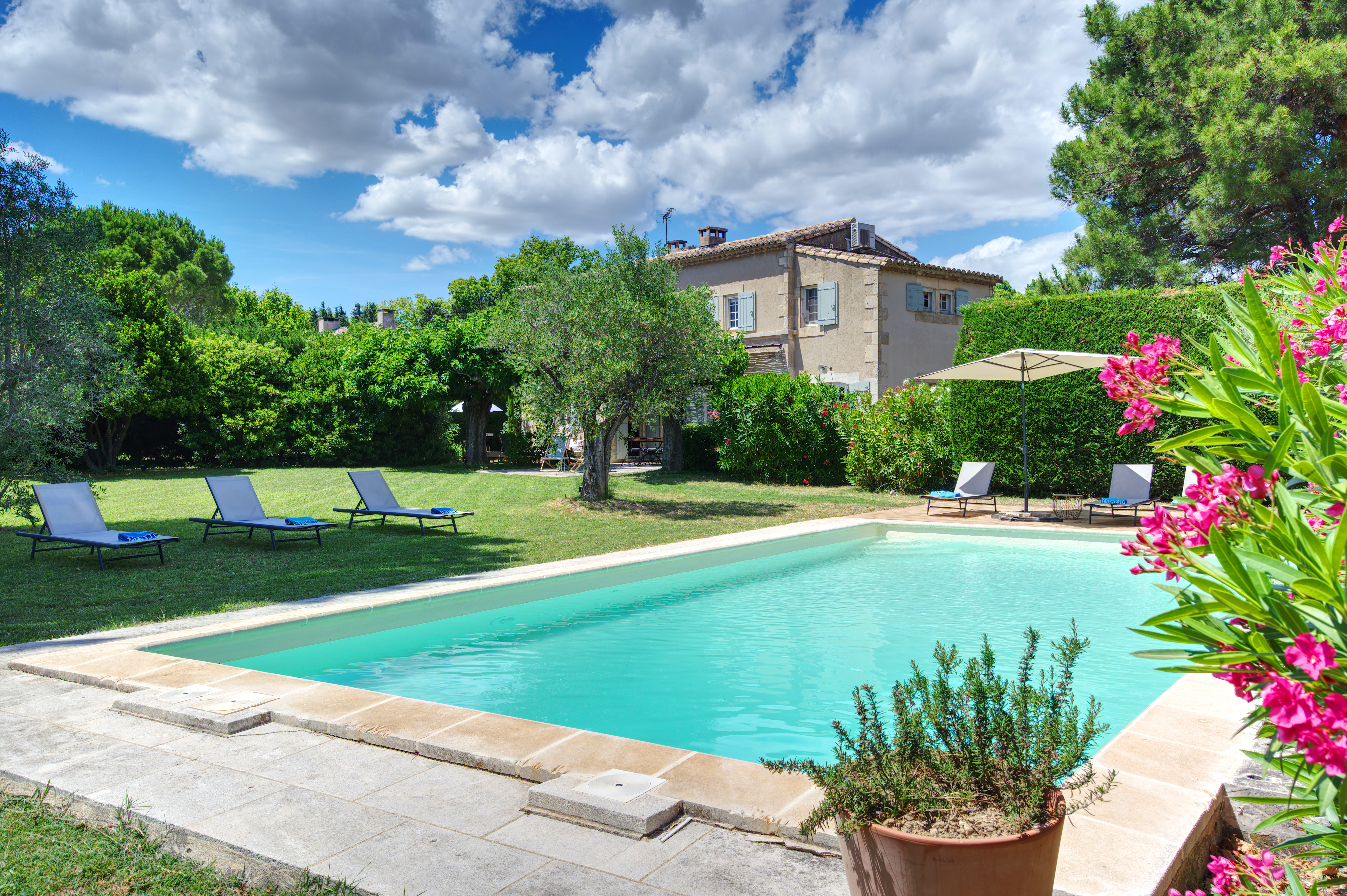 Maison de charme à pieds du village